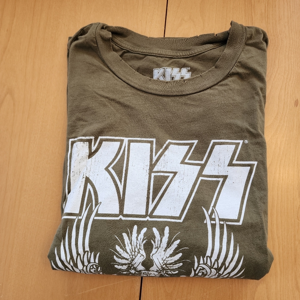 Mens KISS short sleeve t-shirt, distressed,  sz XL